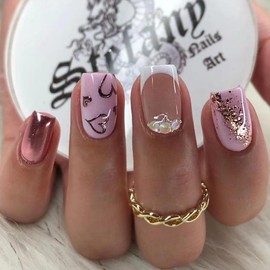 Pink Love Heart Press on Nails Short Square Valentines Day Fake Nails with Pink Heart Design Rhinestone Charms False Nails Valentine's Day French Glue on Nails Gold Foil Stick on Nails for Women Girls