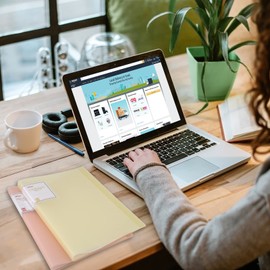 Display Book A4 Presentation Folder with Clear Pockets 30 Pockets File Cover Carpeta de Archivos Storage for Presentations Music Sheets for School Office (Pack of 4)