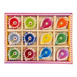 KSJONE 12 Pcs Colourful Clay Diya with Cotton Wicks Batti Traditional Terracotta Natural Earthen Oil Lamp Deepak Welcome Dia Handmade Earthen Diyas for Lighting Decoration