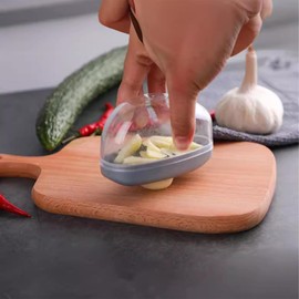 Garlic Grinder，Garlic Grater，Garlic Chopper，Garlic Press - Efficient Garlic Crusher Press & Chopper Sturdy Garlic Presses for Easy Cooking Ergonomic Garlic Press Crusher Tool