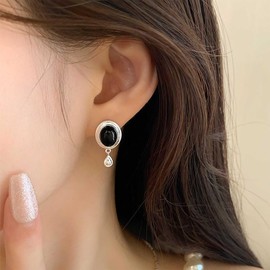 Cybche Vintage Oval Gemstone Earrings Black Oval Stud Earrings Faux Onyx Earrings Small Onyx Stud Earrings Silver Tiny Teardrop Earrings Jewelry for Women