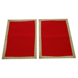 Purpledip Zari Border Puja Aasan - Juego de 2: Rich Feel Gaddi Chowki tapete para ídolos de Dios, tamaño mediano (12404C)