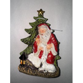 6 Inch Kneeling Santa Nativity Figurine - Resin Praying Santa With Baby Jesus Manger Tabletop Figure - Decorative Ornament for Table - Catholic Religious Ornaments - Christmas Decorations for Home