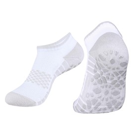 YUEVO SPORTS Women's Non-Slip Yoga Socks with Grip & Cushion - 5 Pairs Cotton Pilates Ankle Socks (White, UK Size 4-7)