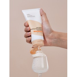 Isntree Yam Vegan Mildly Acidic Cleanser 120ml / 참마 비건 약산성 클렌저 120ml