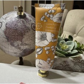 Nanette Lepore Everlasting Hand Lotion Infused With Vitamin E 2.5 Oz SEALED N1