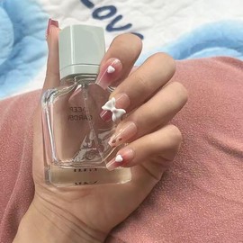 PIVHWIR Press On Nails,Reusable Glitter Glossy Fake Nails, Ombre False Nails, White Heart Press On Nails, Stick On Nails, Short Fake Nails-29 Pcs Nail Kit with Nail Glue