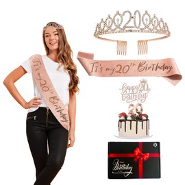 Bday® Set zum 20. Geburtstag für Mädchen | Roségoldener Polyesterschal | Tiara mit Strasssteinen | Geburtstagskerzen Zahl 20 | Geburtstagsdekoration für eine unvergessliche Party | OriginalCup®