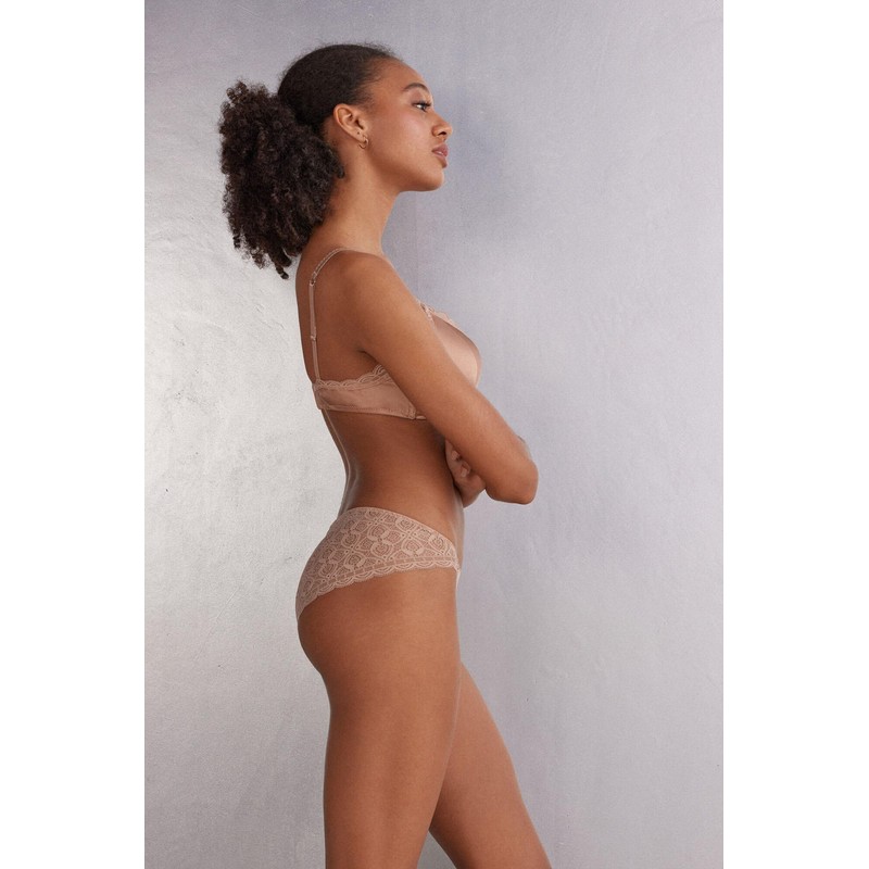 Intimissimi Woman's Lace and Silk Bikini Briefs in Natural, Size
