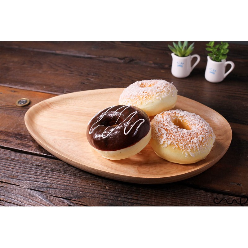 redchocol8® Handcrafted Triangle Wooden Tray Egg Shaped Plate Dish Gift