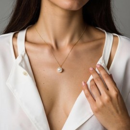 SUNFEEL 10MM Pearl Pendant Necklaces for Women, 925 Sterling Silver/14K Gold Plated Imitation Shell Pearl Necklace for Mothers, Wives, Girlfriends, Gifts for Prom, Birthdays, Anniversary, Mother's Day (Gold)