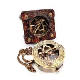 5MoonSun5's Antique Brass Sundial Compass Marine Boat Gift Pocket Sun Dial in Leather Display Box Nautical Marine Gift Sun Clock Pirate Ship Replica Watch Steampunk Accessory