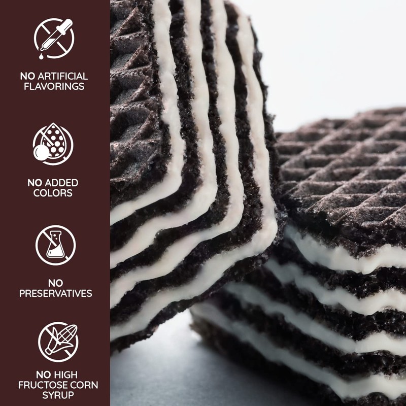 Loacker Quadratini Cocoa & Milk, 8.82 oz