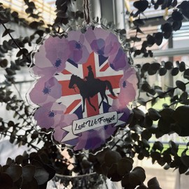 Purple Poppy Wreath Medium Suncatcher - Remembering Our Heroes - Purple Poppy Acrylic Suncatcher Tribute for Remembrance Day, Anzac Day, Armistice Day