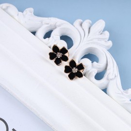 Allereya Vintage Black Enamel Flower Earrings Crystal Flower Stud Earrings Black Enamel Earrings Rhinestone Flower Earrings Jewellery for Women and Girls, Zinc