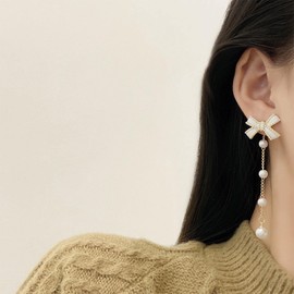 Yienate Boho Bow Pearl Drop Dangle Earrings Gold Long Tassel Pearl Earrings Statement Bowknot Pearl Stud Earrings Wedding Prom Bridal Pearl Chain Earrings Jewellery for Women and Girls, Pearl