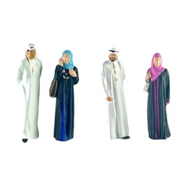Fenteer Set of 4 Miniature Figures 1:64 Scale for Crafting And Diorama, Standing position