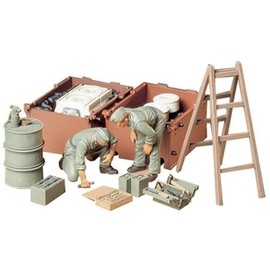 TAMIYA 1/35 German Tank Maintenance Crew TAM35180 Plastic Accys Figure Sets