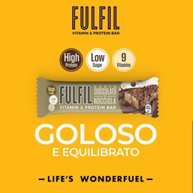 Fulfil Barrette vitaminiche e proteiche - Gusto frusta al cioccolato e nocciola - 14 g di proteine ad alto contenuto proteico, 9 vitamine, basso contenuto di zucchero