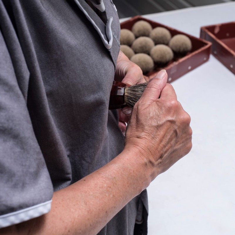 Facette Plisson Shaving Brush - Handle with Walnut and White