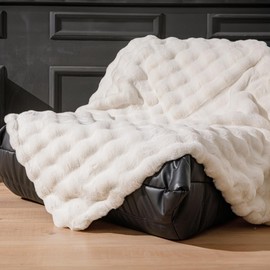 The Malibu Blanket - Faux Fur Bubble Blanket 50"x60" Lighthouse Cream - Luxuriously Soft Cozy Warm Gift for Women, Plush Silky Fuzzy Weighted Reversible Design Home Decor