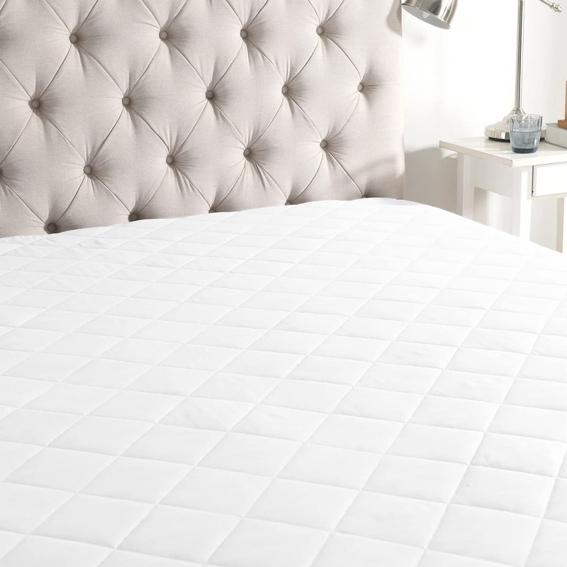 Single Mattress Protector Fits upto 30cm Deep 100% Microfiber Quilted