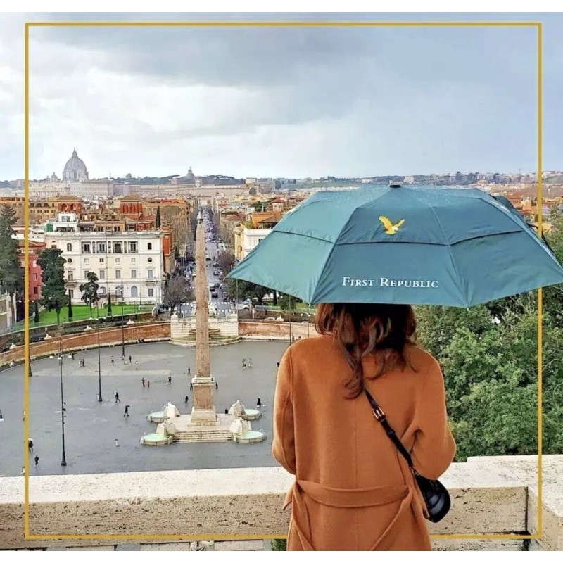 NEW FIRST REPUBLIC BANK Compact Umbrella Expandable Wood Handle