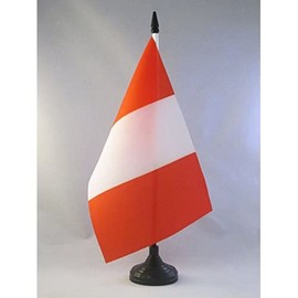 AZ FLAG PERU WITHOUT ARMS TABLE FLAG 5'' x 8'' - PERUAN CIVIL DESK FLAG 21 x 14 cm - Black plastic stick and base