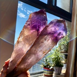 CrystalHola Wholesale Polished Crystal Crafts Tower Quartz Wand Raw Crystal Point Amethyst Scepter for DecorationColor: Amethyst Scepter, Size: 900-1000g