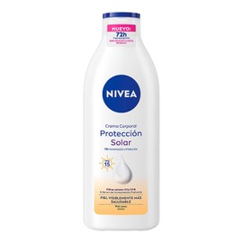 NIVEA Crema Corporal Humectante Protección Solar (400 ml), con Vitamina E y Aloe, Protección UV Fps15, 48 horas de Humectación Profunda para Todo Tipo de Piel