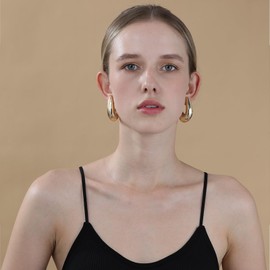 Apsvo Chunky Gold Hoop Earrings for Women, Teardrop Drop Earring Chunky Thick Hoop Earrings Lightweight Hollow Statement Earring Trendy Jewelry