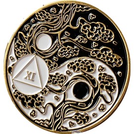 RecoveryChip Medallón AA de 11 años, árbol Sakura, flor de cerezo, Ying Yang, medallón de oración de serenidad en blanco y negro