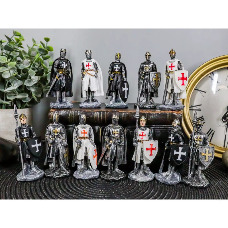 Ebros Set of 12 Medieval Knights Crusaders Figurines Suit of