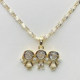 Collar Con Dije De 3 Niñ@s. Oro Laminado Niña-niño-niña