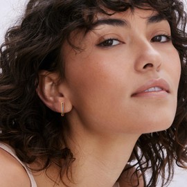 Jenosy Earrings Gold Women's Pearl Earrings Delicate Pearl Stud Earrings for Women Cartilage Huggie Stud Earrings for Girls Hypoallergenic Earrings 18K Gold-Plated Fashion Jewellery for Women and