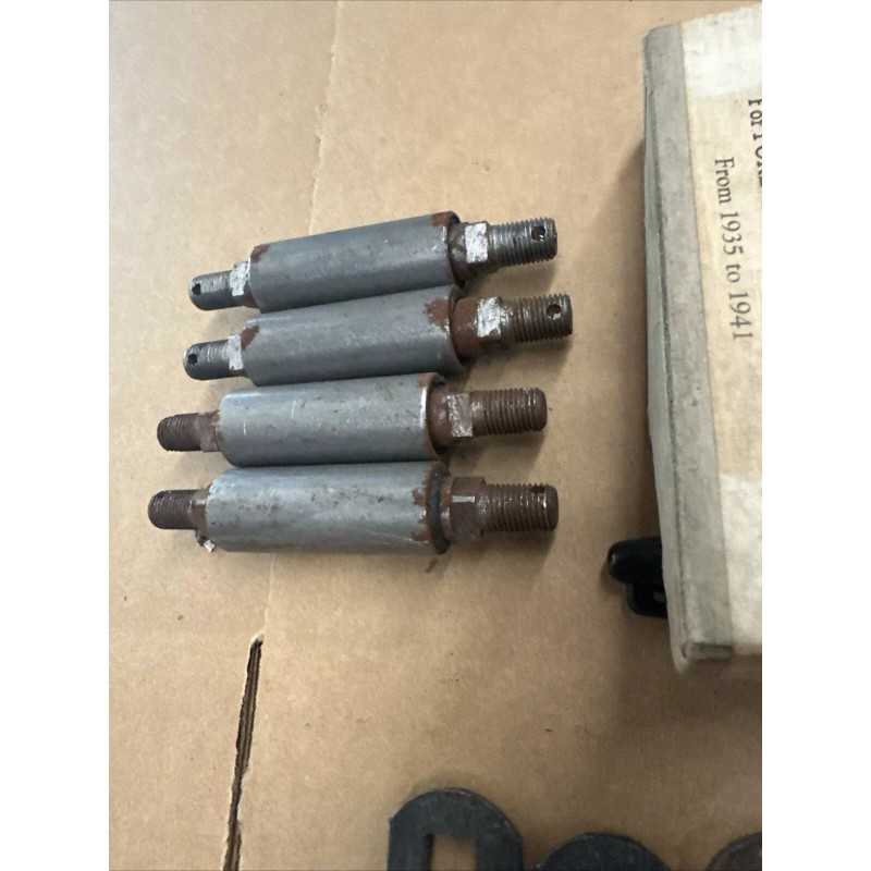 Lewis NOS 1935 - 1941 Lewis Spring Shackle Assembly Ford