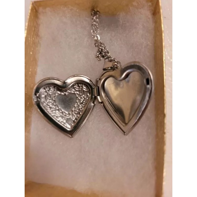 CHMO Locket Necklace Heart Silver Colored Womans with Necklace W/Giftbox