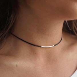 Xmsrn Vintage Black Leather Choker Collar Bar Choker Collar Short Black Cord Collar Boho Suede Collar Jewellery for Women and Girls, Zinc, No Gemstone