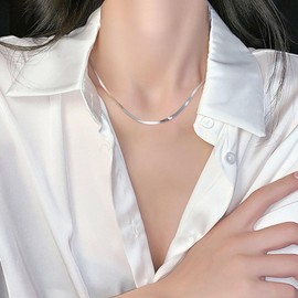 Dcfywl731 Stocking Stuffers Holiday Outfits for Women 2024 Snake Chain Necklace for Women Dainty Herringbone Necklace Gold Snake Chain Choker Necklace Jewelry Gift(Silver)