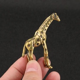 SHIDXIB 2Pcs Brass Giraffe Statue Ornament Ancient Copper Color Handcrafted Crafts Ornaments