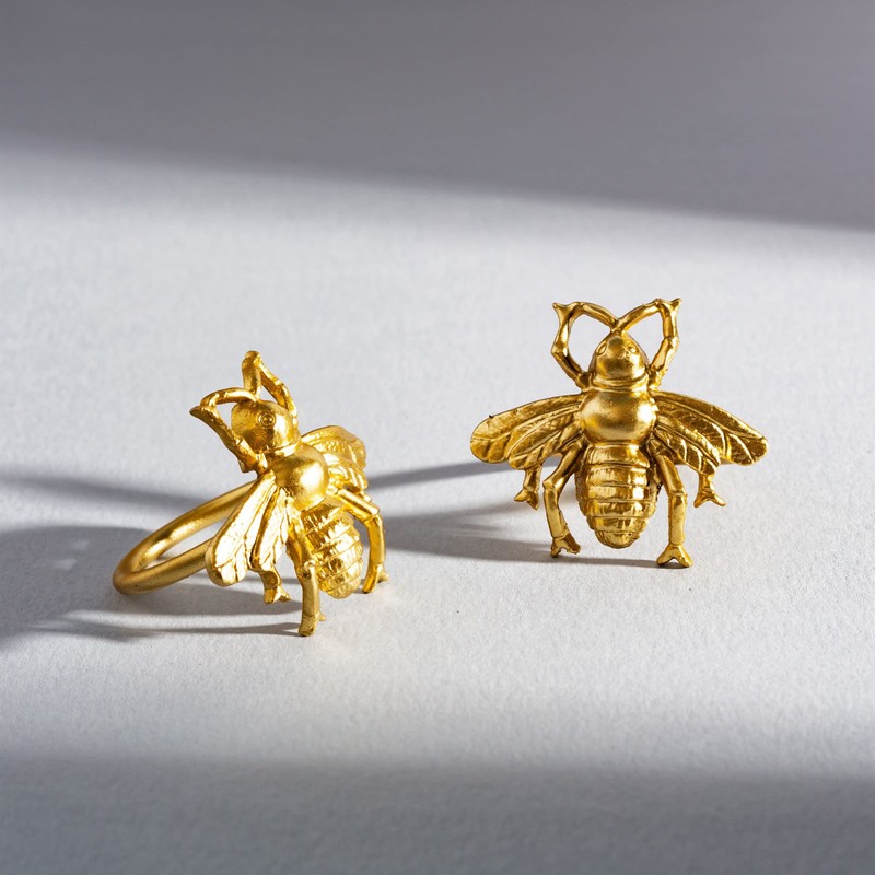 Sass & Belle Gold Bee Napkin Ring - Set Of