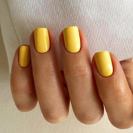 24Pcs Yellow Short Square Press on Nails With Solid Color Design, Glossy False Gel Glue on Nails, Manicure Art Acrylic Fake Stick on for Coquette Women Girls