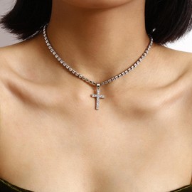 Wendalern Cubic Zirconia Tennis Necklace Choker CZ Cross Pendant Choker Necklace Sparkling Crystal Chain Tennis Necklace Diamond Crucifix Necklace Chain Religious Faith Jewellery for Women