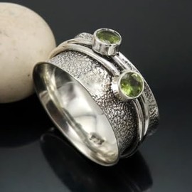 JEWELSTREZORO Peridot Edelstein Spinnerring 925 Sterling Silber Meditationsring Männer & Frauen Spinnerring Geschenkartikel Schmuck TSR151B_70 (22.3)