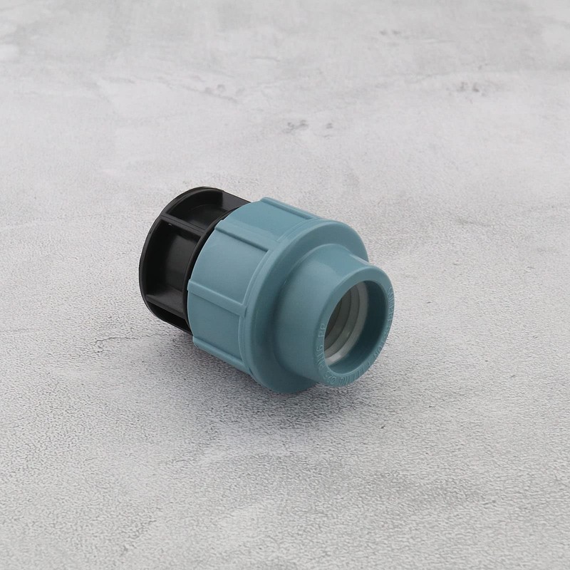 PE Water Pipe Plug End Compression Fitting PE Pipe Compression