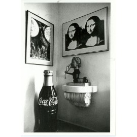 COCA COLA-LARGE COKE BOTTLE/D. HOPPER POSTCARD (60*)