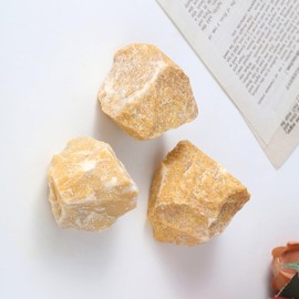 GUJOXILA 1.8"-2.2" Yellow Aventurine Raw Rough Healing Crystals Natural Stones Rocks Gemstones Protection Reiki Tumbling Cabbing Divination Meditation Fountain Stone 1pcs