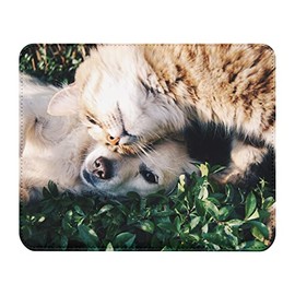 Mauspad aus Kunstleder Freunde Hund und Katze Liebe Umarmung Süß Langhaarig