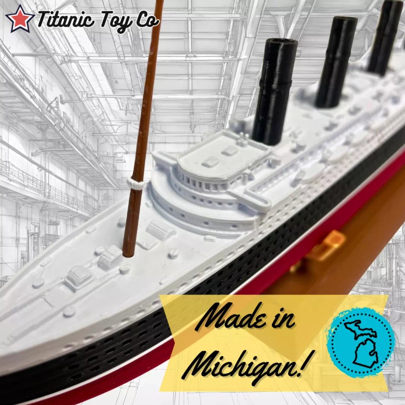 12" RMS Lusitania Model Ship With Removable Stand - Titanic