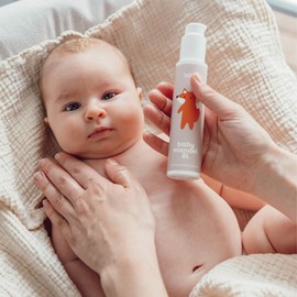 boep Almond Oil Baby Oil for Baby Skin Care Natural Cosmetics Baby Massage Oil for Baby Care First Equipment Vegan & Made in Allgäu Developed by a Doctor (100 ml)